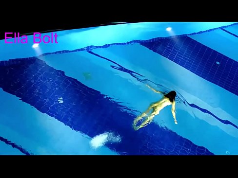 ❤️ Ech kann net ophalen ze kucken, jonk Blond gefaange schwammen plakeg am ELLA BOLT Resort Pool ❤ Porno fb bei eis ❌❤
