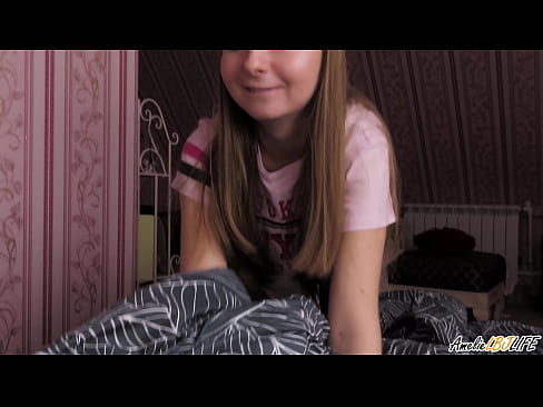 ❤️ Blondie suckelt hir BFF's déif a kritt Cum an hirem Mond ❤ Porno fb bei eis ❌❤